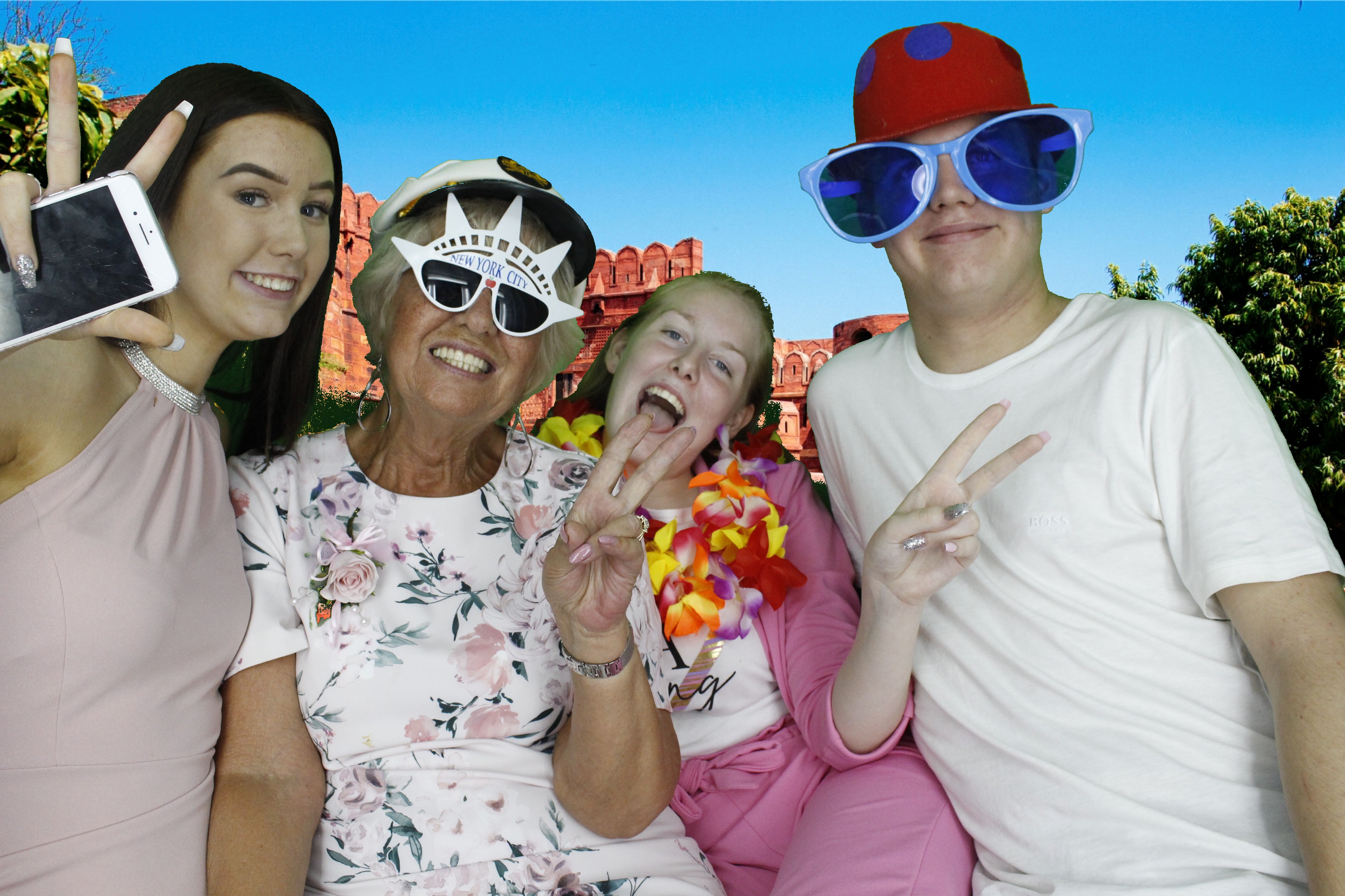 Hollie Mills | View more photos from the event at gallery.myphotoboothexperience.co.uk/u/MyPhotoBoothExperienceLtd/Hollie-Mills